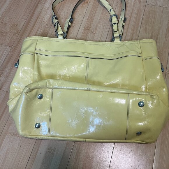 Coach Tote/shoulder Bag - Picture 2 of 9